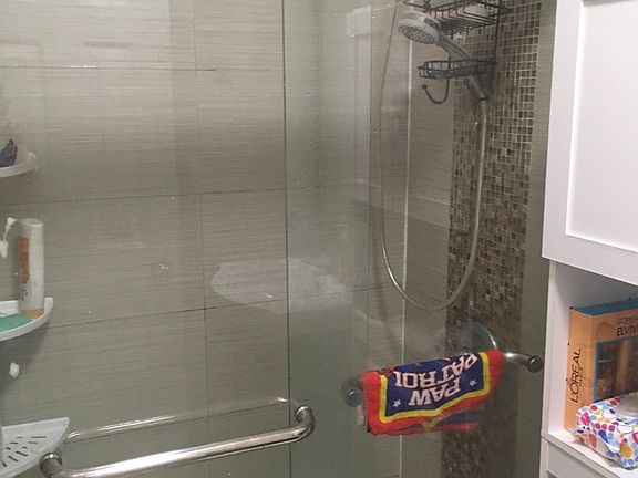 4th image of 9218 101st Ave APT 2