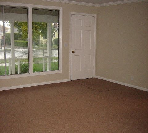 4th image of 3542 Page St