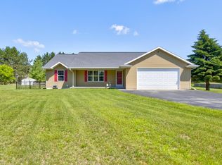 N2541 Deer Path Dr, Marinette, WI 54143