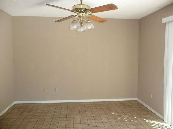 4th image of 25535 E 26th St