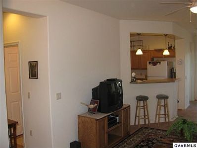 3rd image of 506 W Chardin Dr