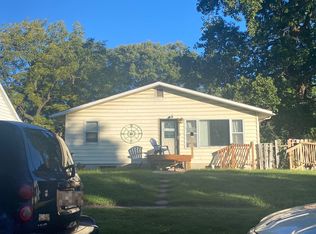 311 S 16th St, Belleville, IL 62220