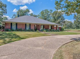 6967 Avondale Dr, Shreveport, LA 71107