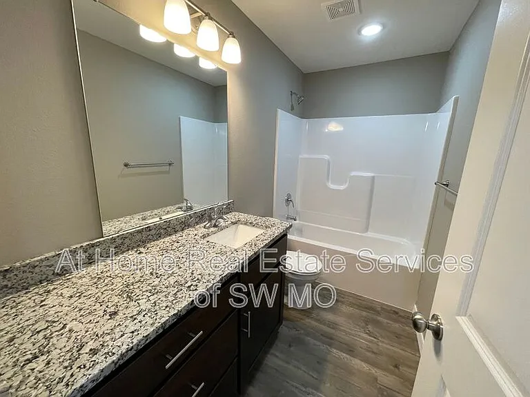 327 Forest Hollow St — Photo 12
