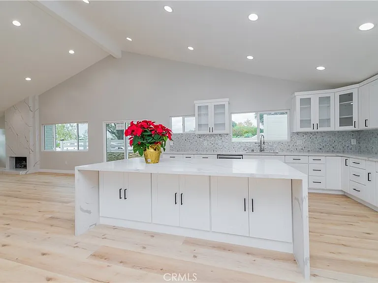19112 Biddle Dr — Photo 7