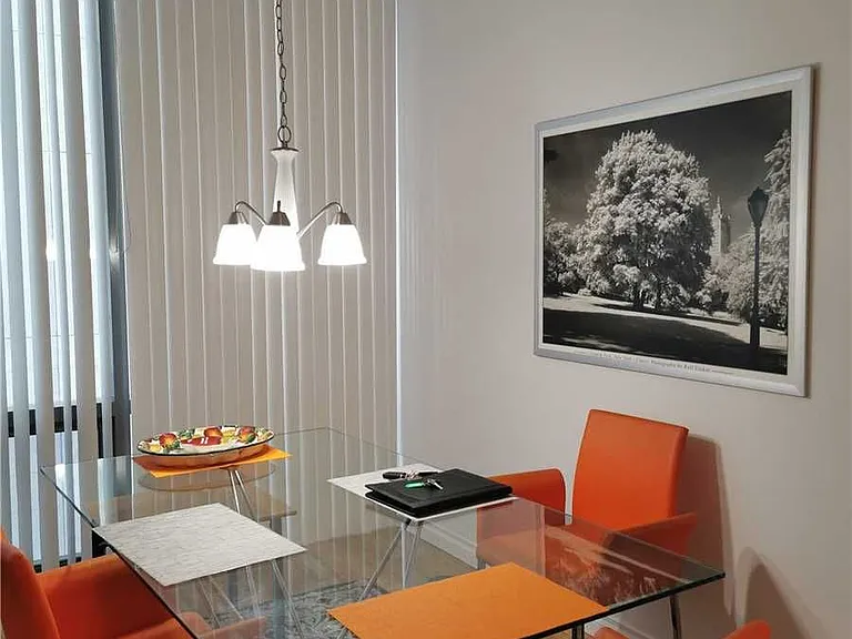 832 Bay St #214 — Photo 8