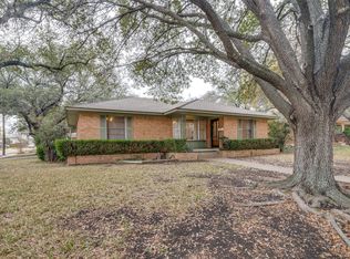 1229 Tanager Ln, Garland, TX 75042