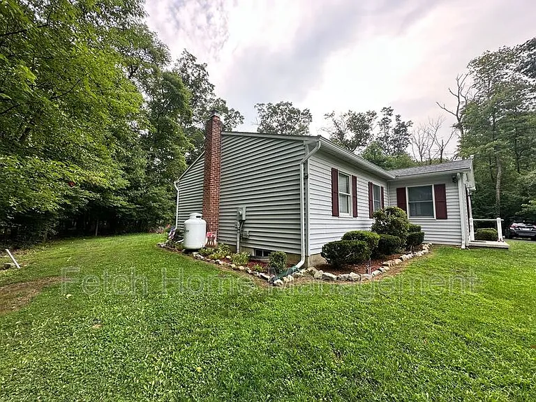 9 Hardy Ln — Photo 7