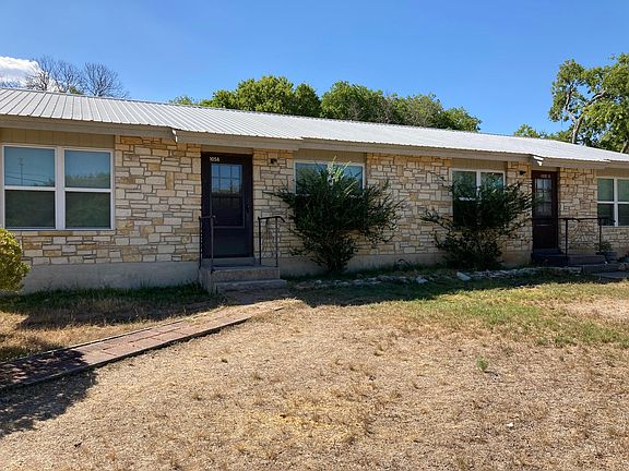 3rd image of 105 Cedar Holw Unit A