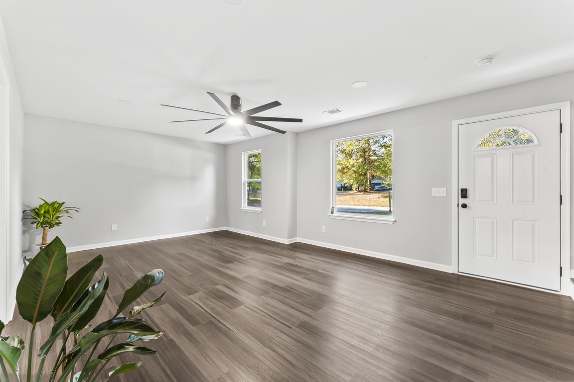 next background image