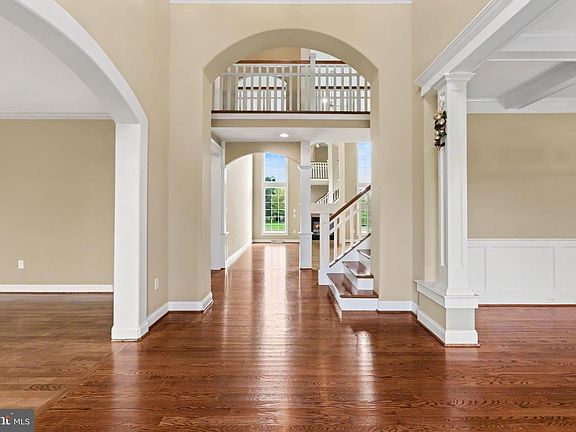 4th image of 20 Wheatland Cir