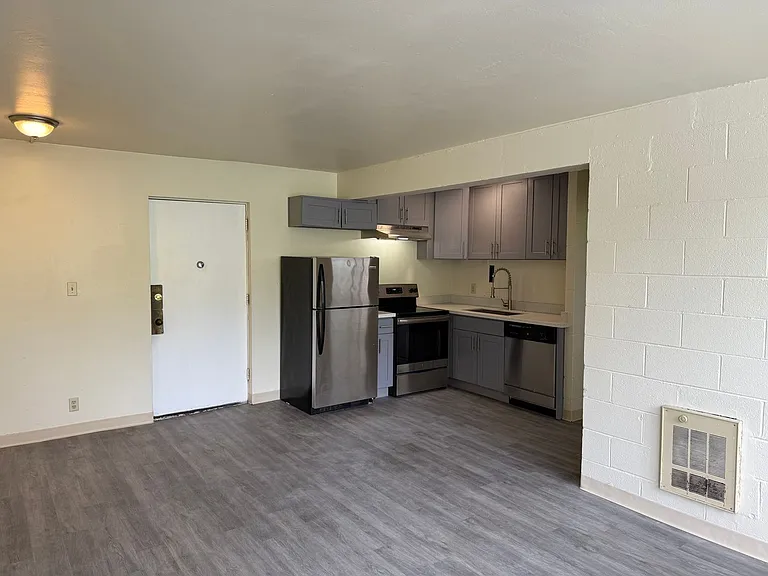 Olive Terrace Apartments — Photo 31