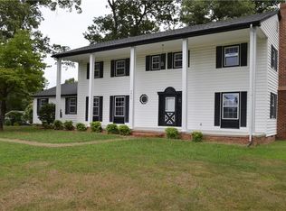 3839 River Rd, Hopewell, VA 23860