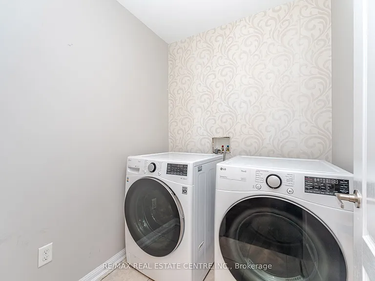 996 Savoline Blvd — Photo 38