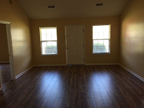 2nd image of 114 Jillwood Ct