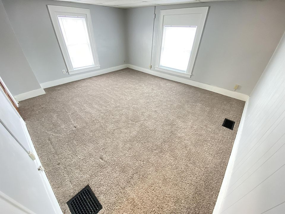1st image of 424 N Main St #C
