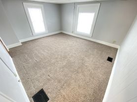 424 N Main St, Bellefontaine, OH