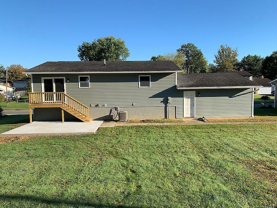 1st image of 3305 Fairway Ln