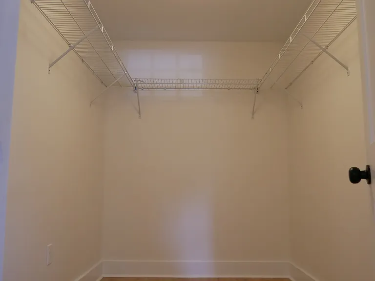 129 Harrington Ave — Photo 8