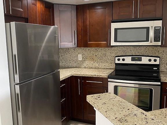 4th image of 12730 Vista Isles Dr APT 823