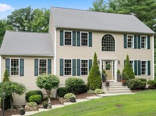 253 Walker Rd, Sturbridge, MA 01566