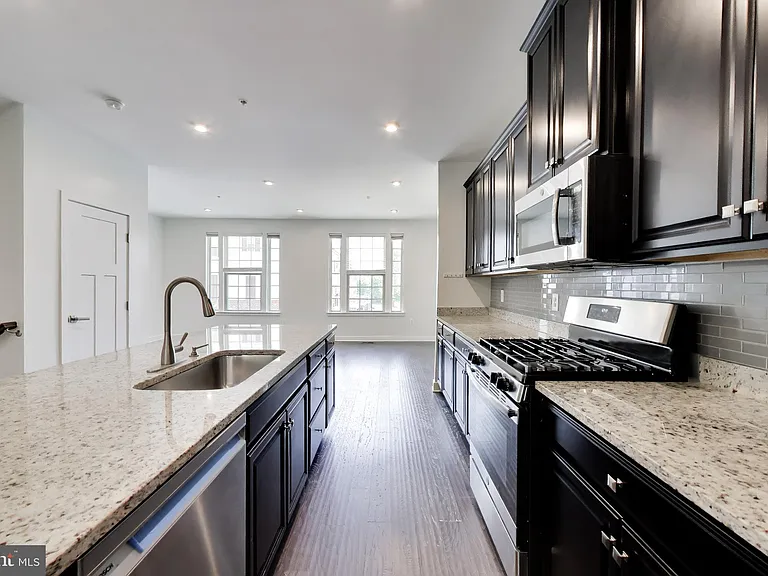 8012 Spring Arbor Dr — Photo 8