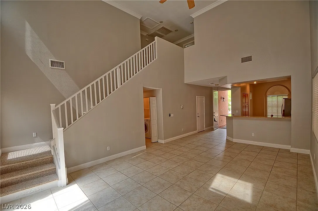 3 bed, 2.5 bath, 1714 sqft, $2,150 — Photo 2