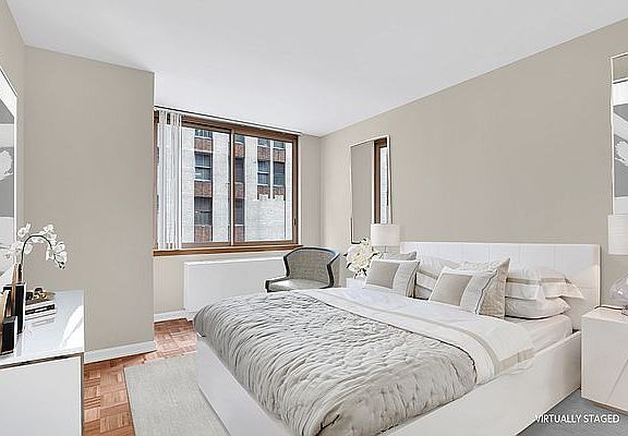 5th image of 235 E 40th St APT 7E