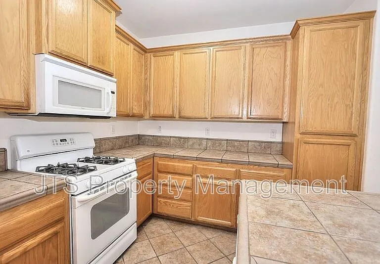 506 Navigator Dr — Photo 12