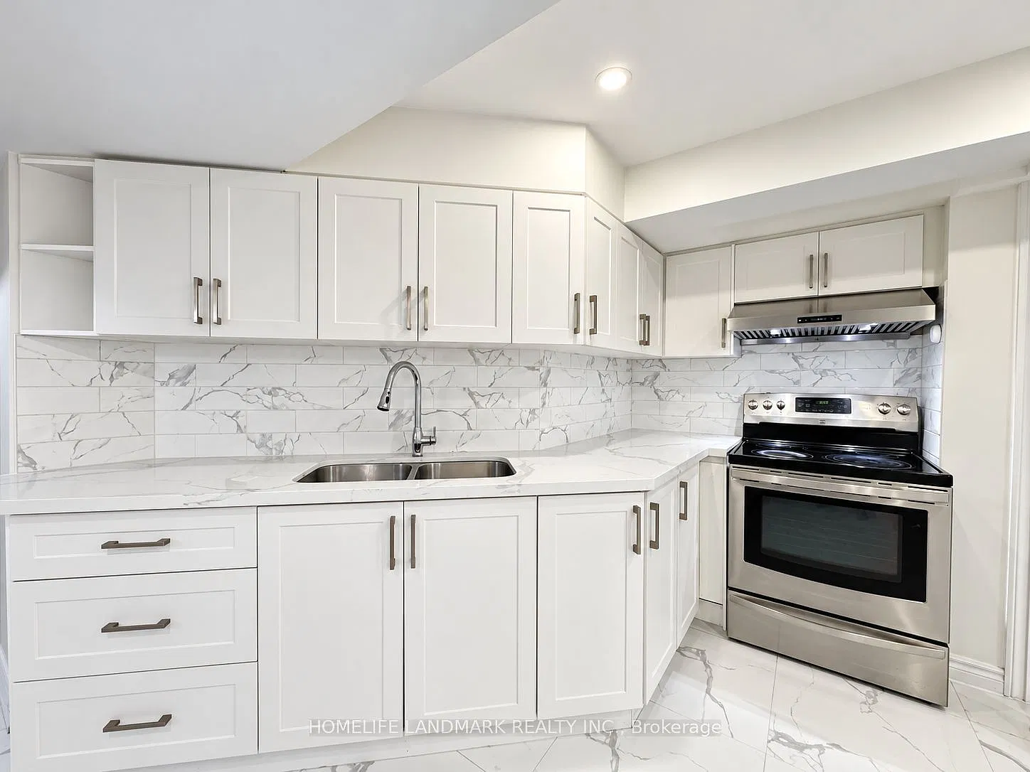 3 bed, $1,900 — Photo 3