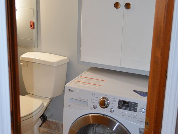 Washer/Dryer in one unit.