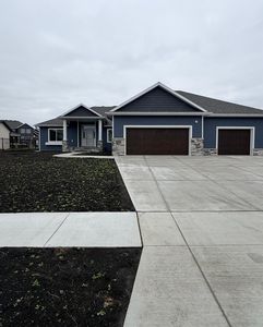 6076 Wildflower Dr S, Fargo, ND, 58104