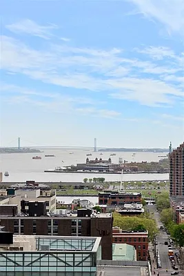 Sold by Urban Luxe | media 16