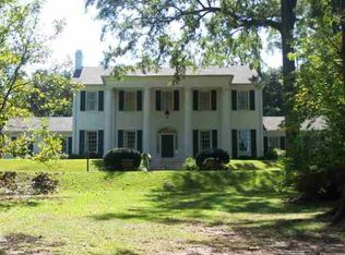 407 Woodland Dr, Hartsville, SC 29550