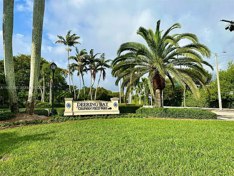 13633 Deering Bay Dr #256 — Photo 24