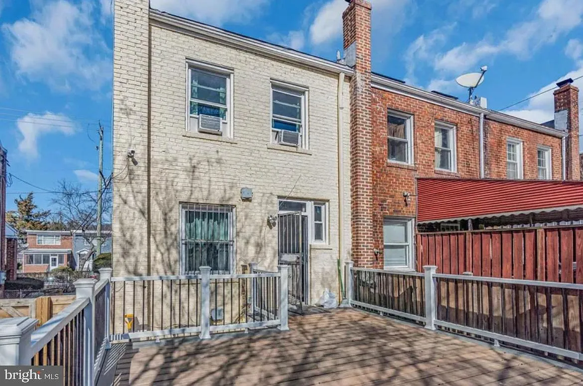 3 bed, 1632 sqft, $3,300 — Photo 4