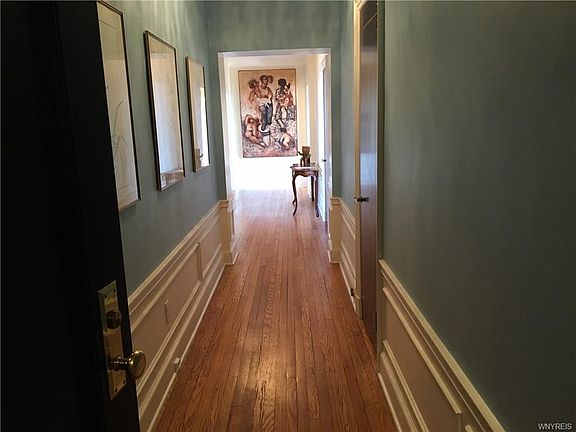 4th image of 33 Gates Cir #10G