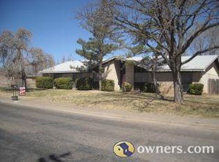 704 Plains Ave, Hereford, TX 79045