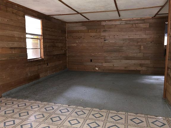 2nd image of 187 Lakeview Dr