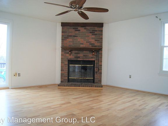 3rd image of 1433 Tarragon Ct