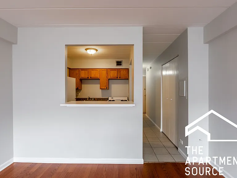 1159 W Farwell Ave #603 — Photo 5