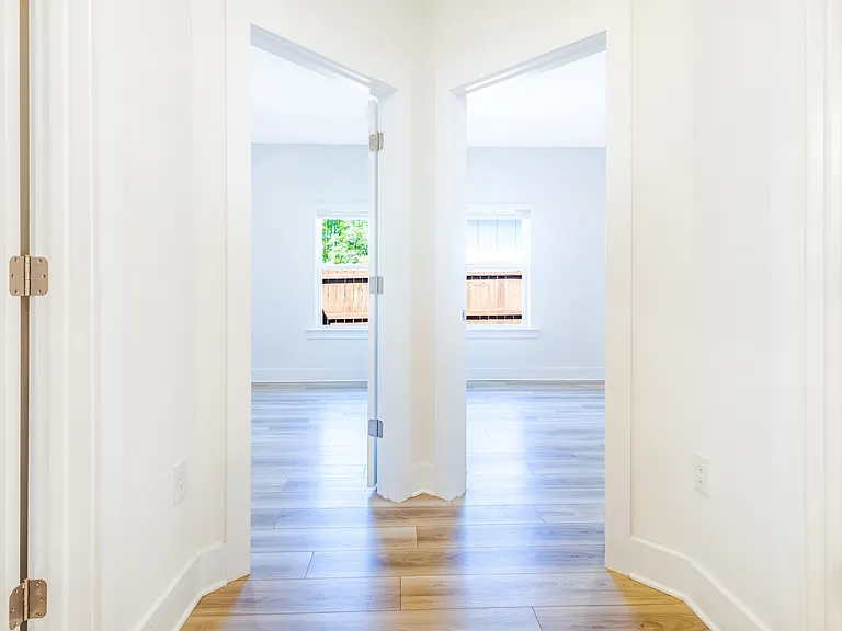 5320 Cornwall Dr — Photo 22
