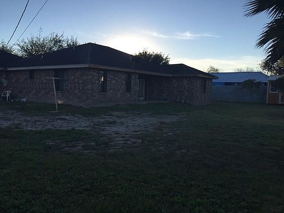 3rd image of 609 W Eisenhower Ave