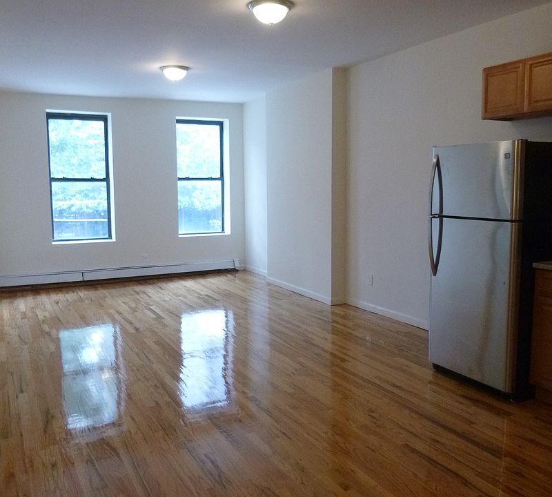 1st image of 2256 3rd Ave Frnt A