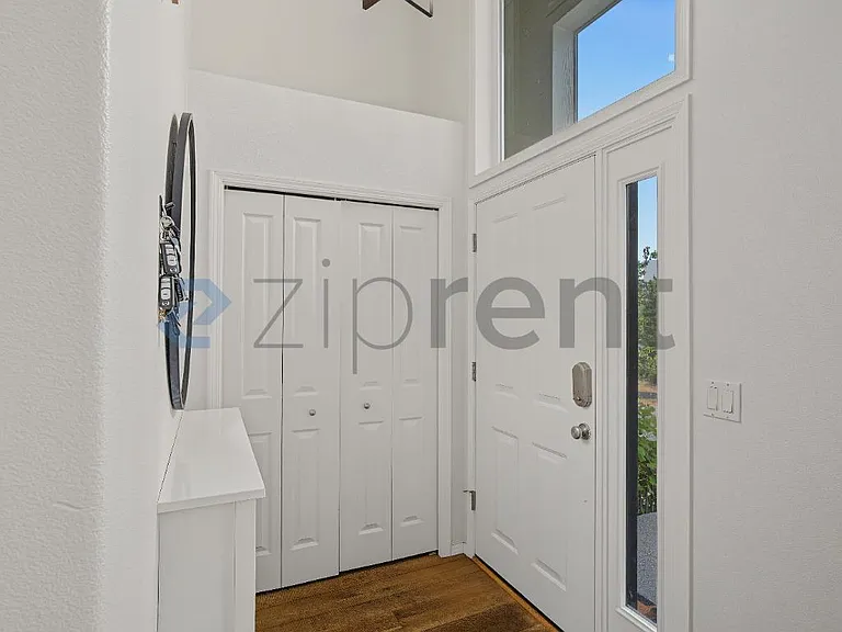 18052 SW Loxley Dr — Photo 11