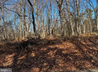 316 Laurel Dr, Cross Junction, VA 22625