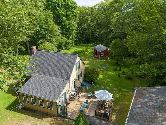 4th image of 3 Stoneridge Lane