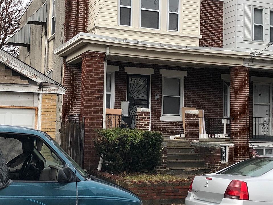 910 McDowell