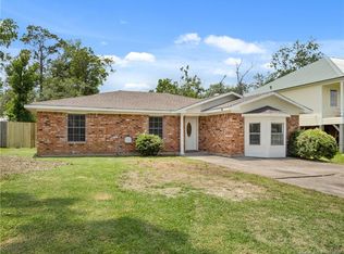 1715 N Hilma St, Westlake, LA 70669