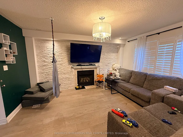 3968 Janice Dr — Photo 8